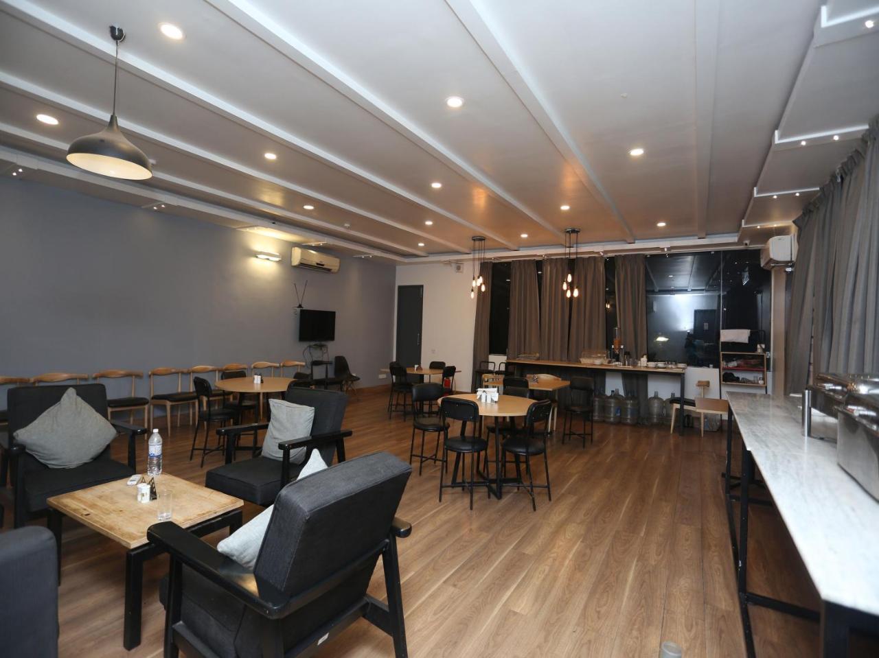 מלון כלכותה Oyo Townhouse 11 Esplanade מראה חיצוני תמונה